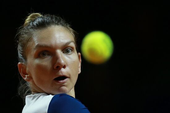 WTA Porsche Tennis Grand Prix 2017. Day Three