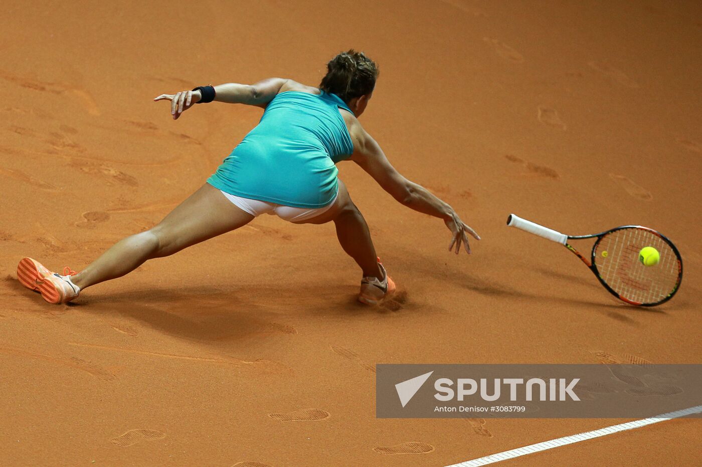 WTA Porsche Tennis Grand Prix 2017. Day Three