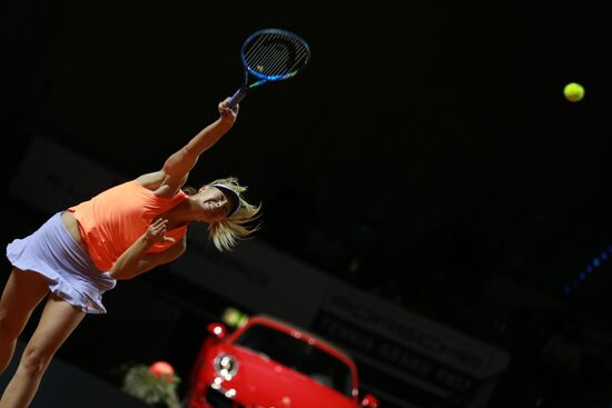 WTA Porsche Tennis Grand Prix 2017. Day Three