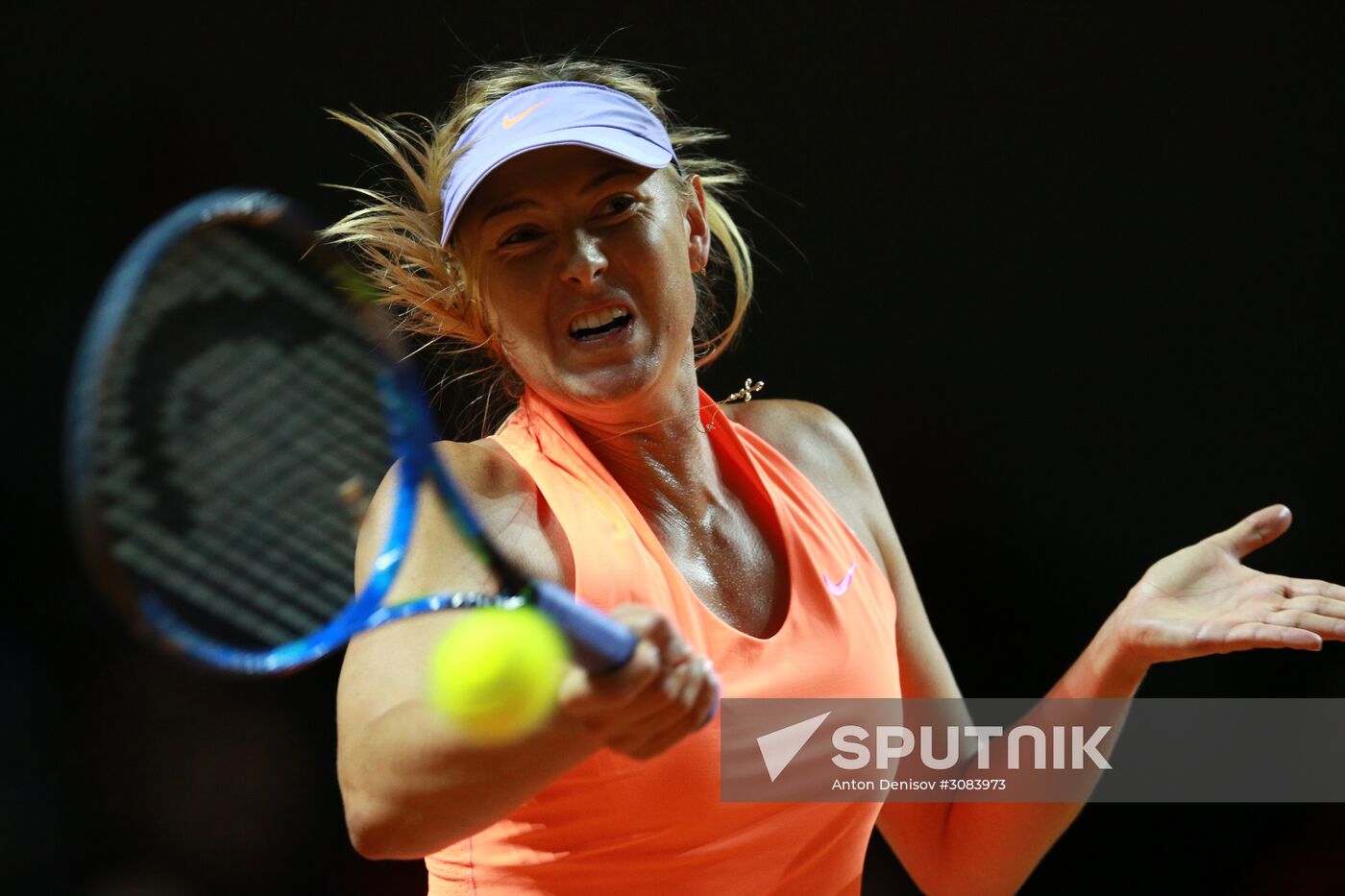 WTA Porsche Tennis Grand Prix 2017. Day Three