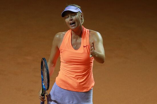 WTA Porsche Tennis Grand Prix 2017. Day Three