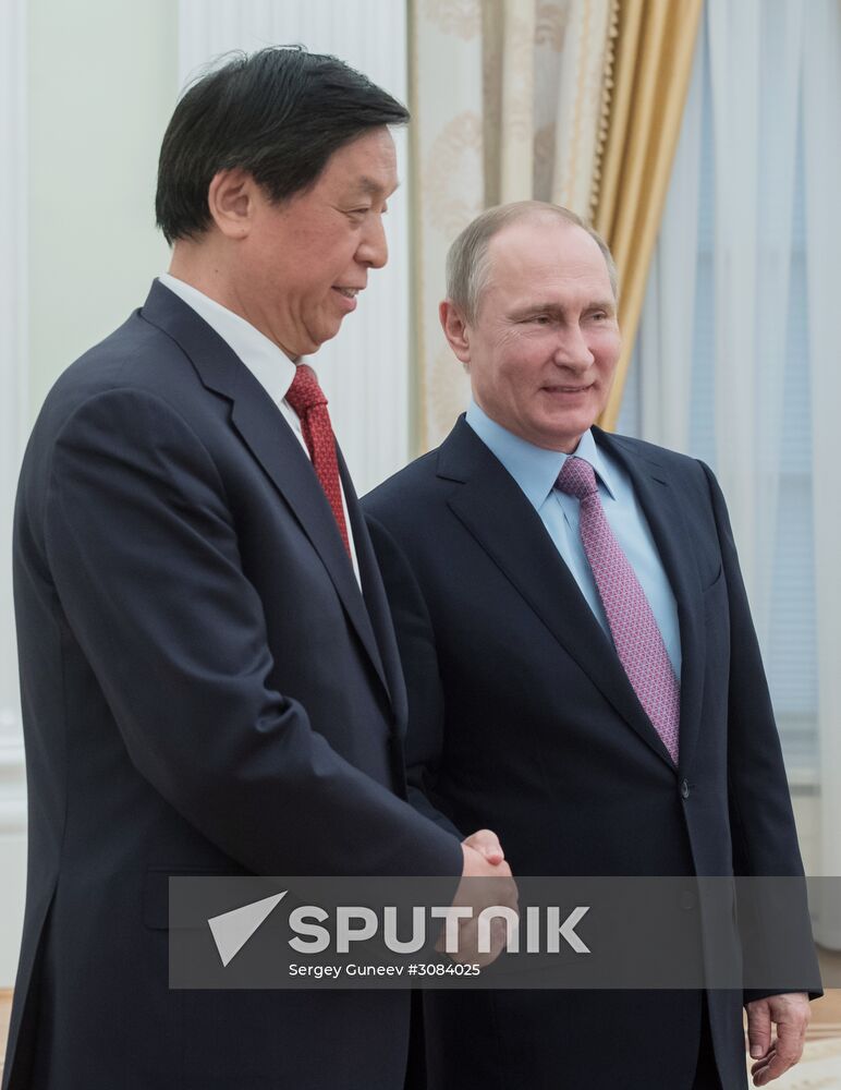 President Putin meets with Director of the General Office of the Central Committee of the Communist Party of China Li Zhanshu