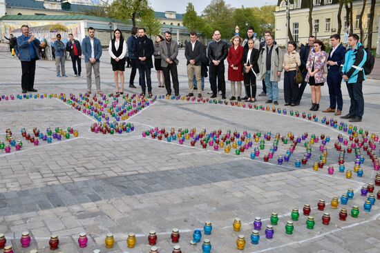 Chernobyl disaster memorial campaign held in Kiev