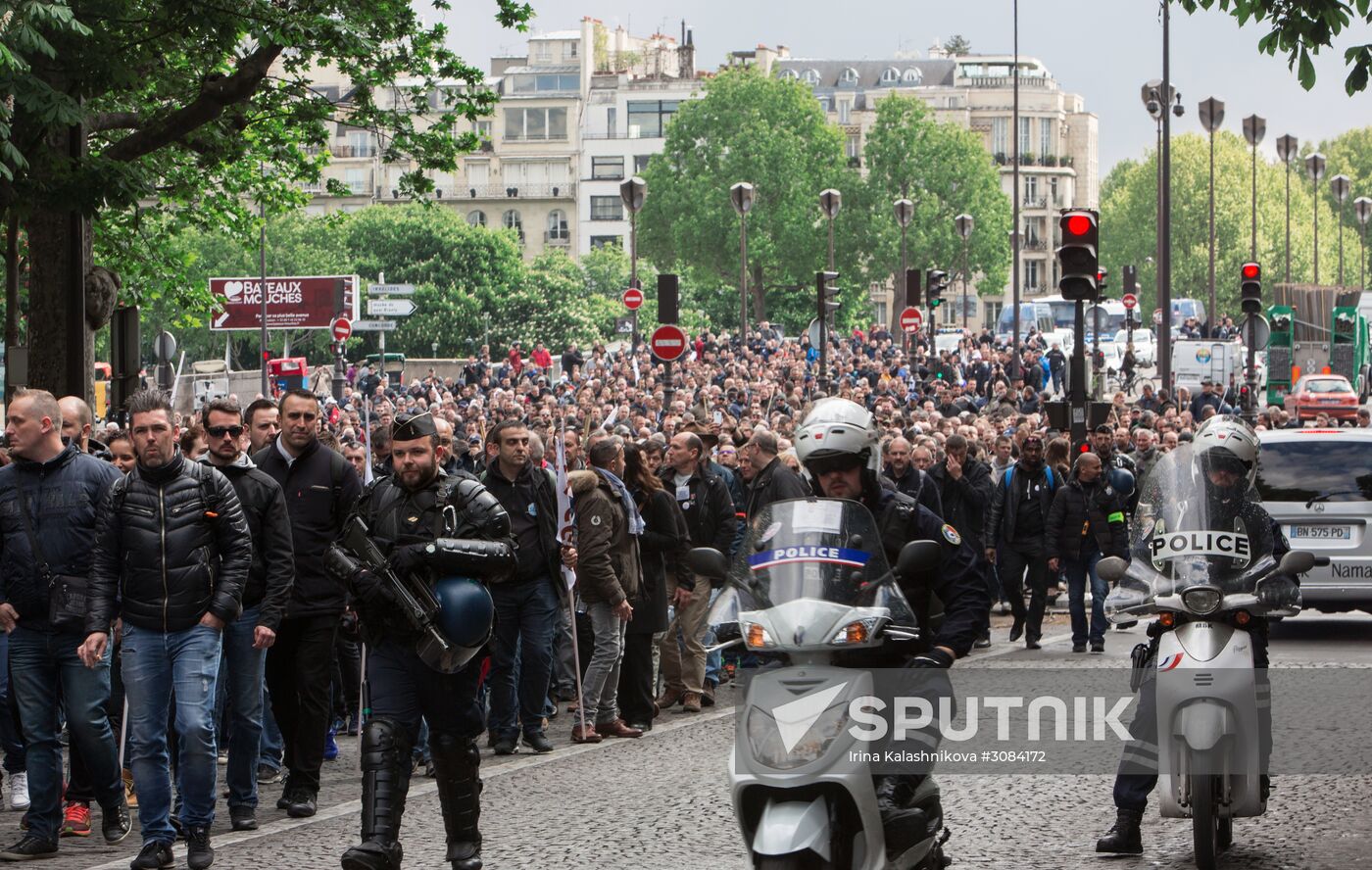 Police protests in Paris