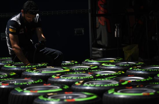 Preparations for Russian leg of Formula One World Championship circuit racing series