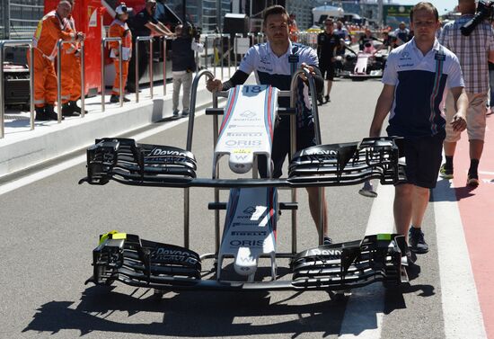 Preparations for Russian leg of Formula One World Championship circuit racing series