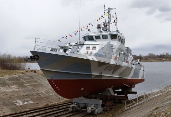 Launching Grachonok anti-terror vessel in Rybinsk
