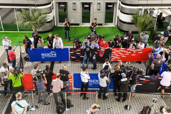 Preparations for Russian stage of F1 World Racing Championship