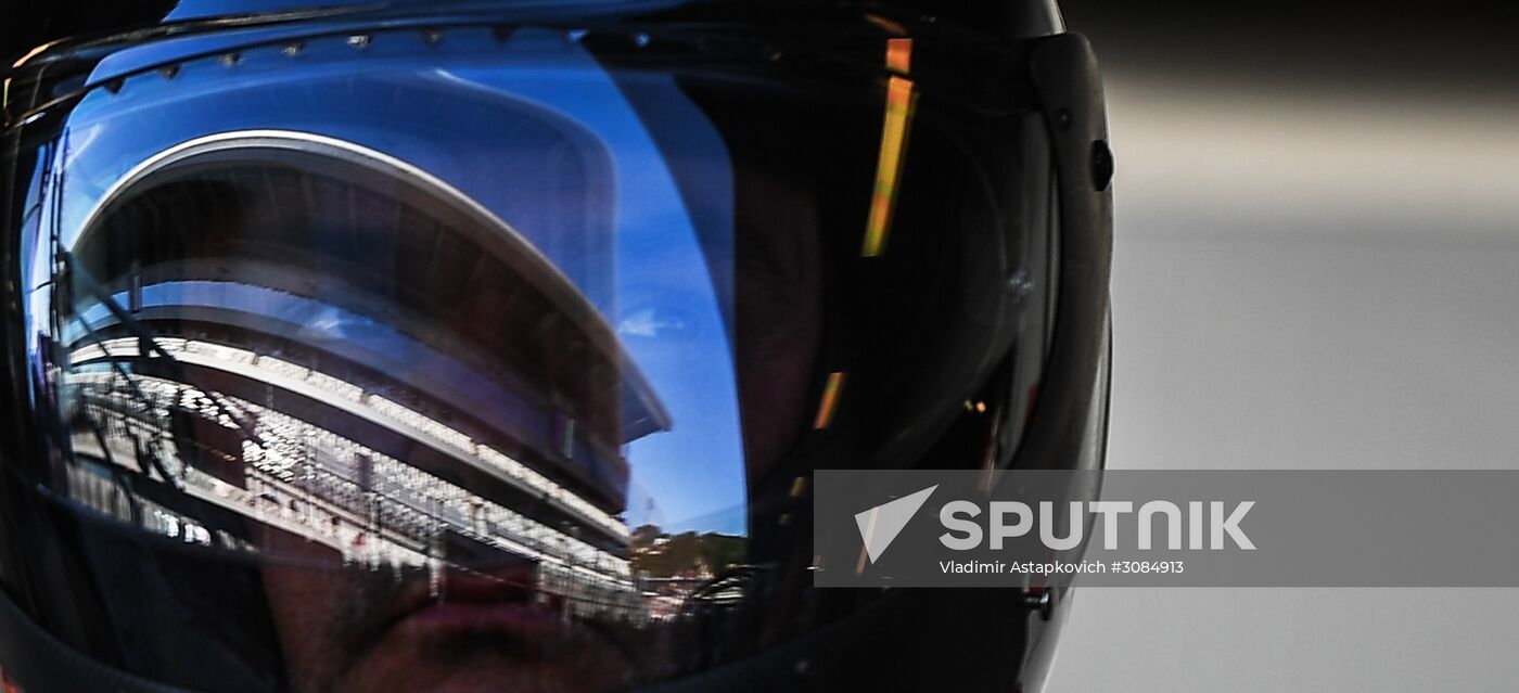 Preparations for Russian stage of F1 World Racing Championship