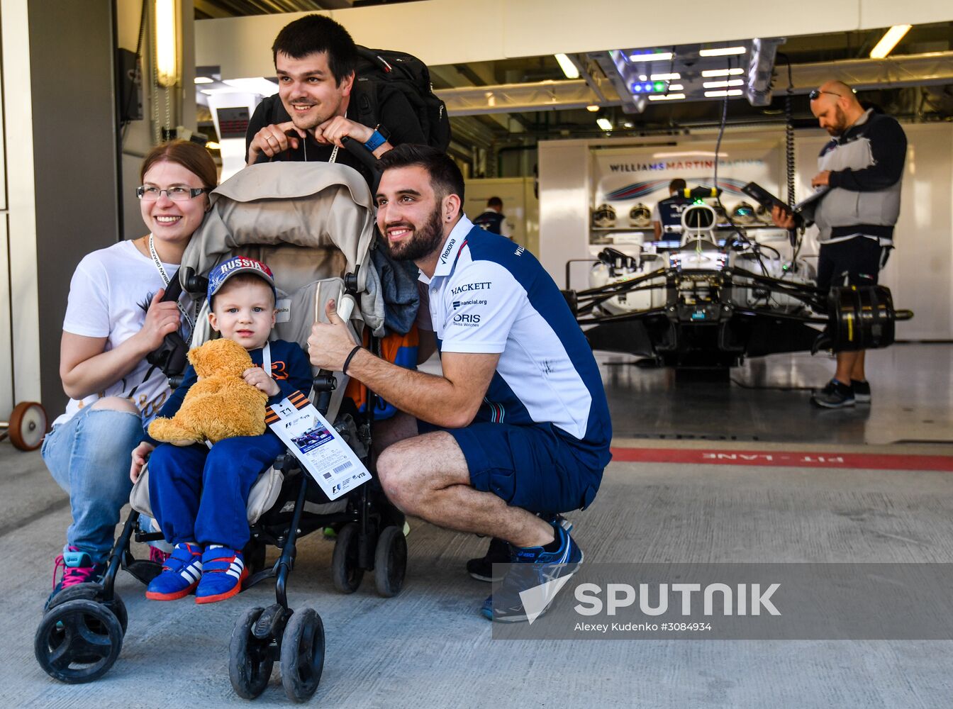 Preparations for Russian stage of Formula 1