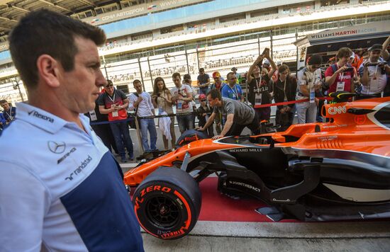 Preparations for Russian stage of Formula 1