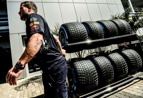 Preparations for Russian leg of Formula One World Championship circuit racing series