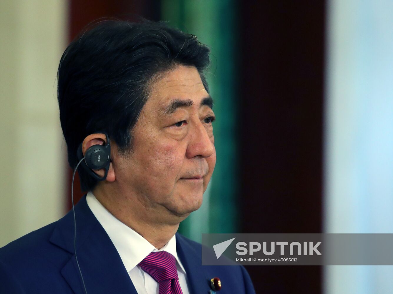 Russian President Vladimir Putin meets with Japanese Prime Minister Shinzo Abe