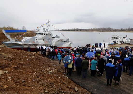 Launching Grachonok anti-terror vessel in Rybinsk