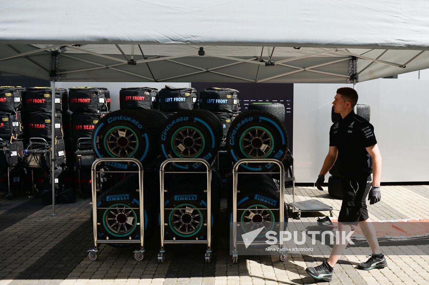 Preparations for Russian stage of Formula 1