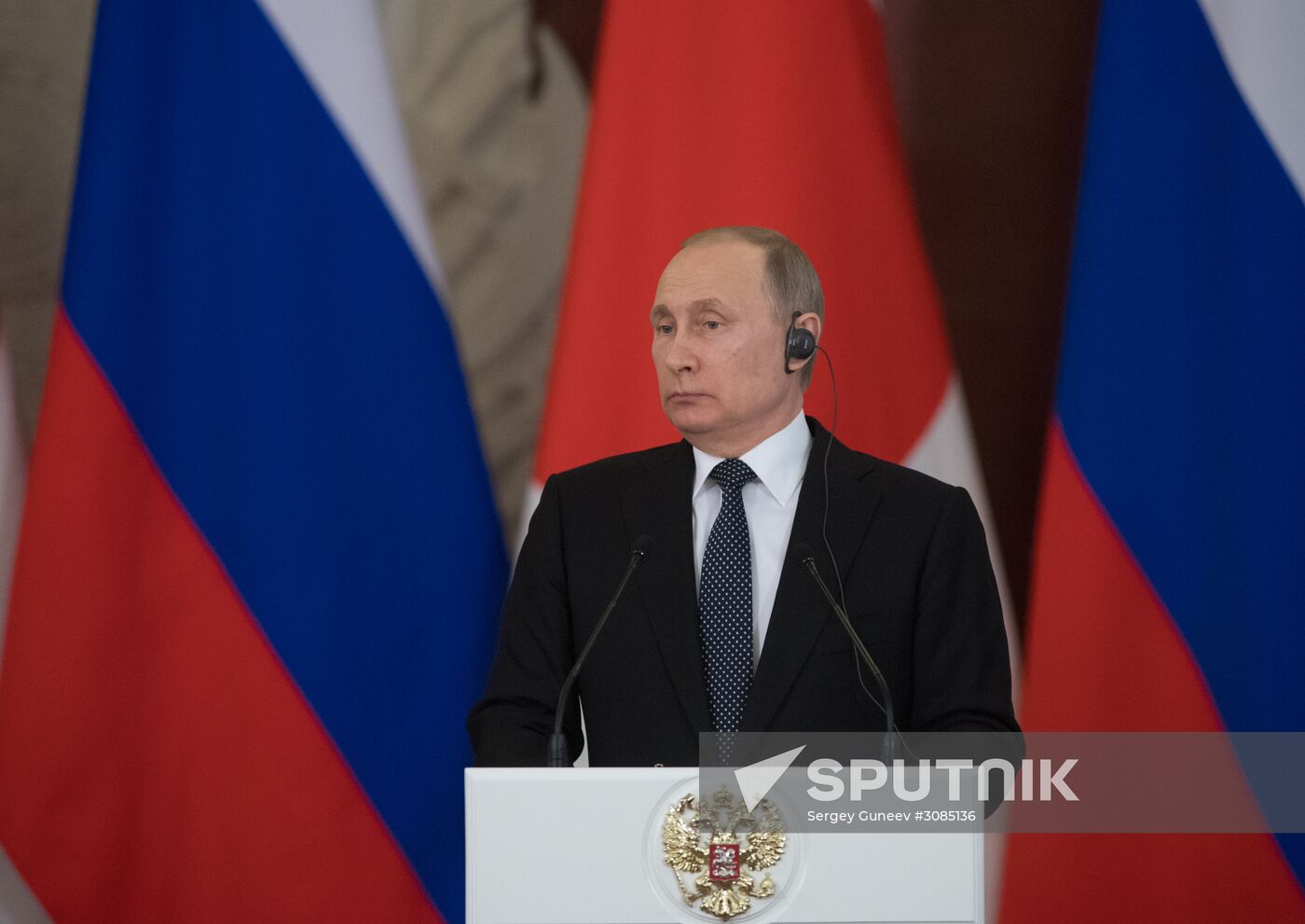 Russian President Vladimir Putin meets with Japanese Prime Minister Shinzo Abe