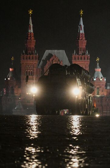 Rehearsing for Victory Day parade on Red Square