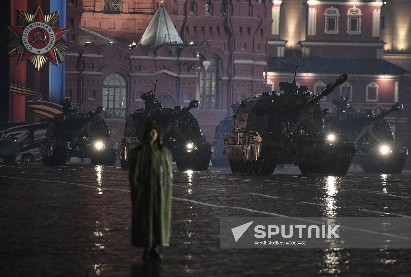 Rehearsing for Victory Day parade on Red Square