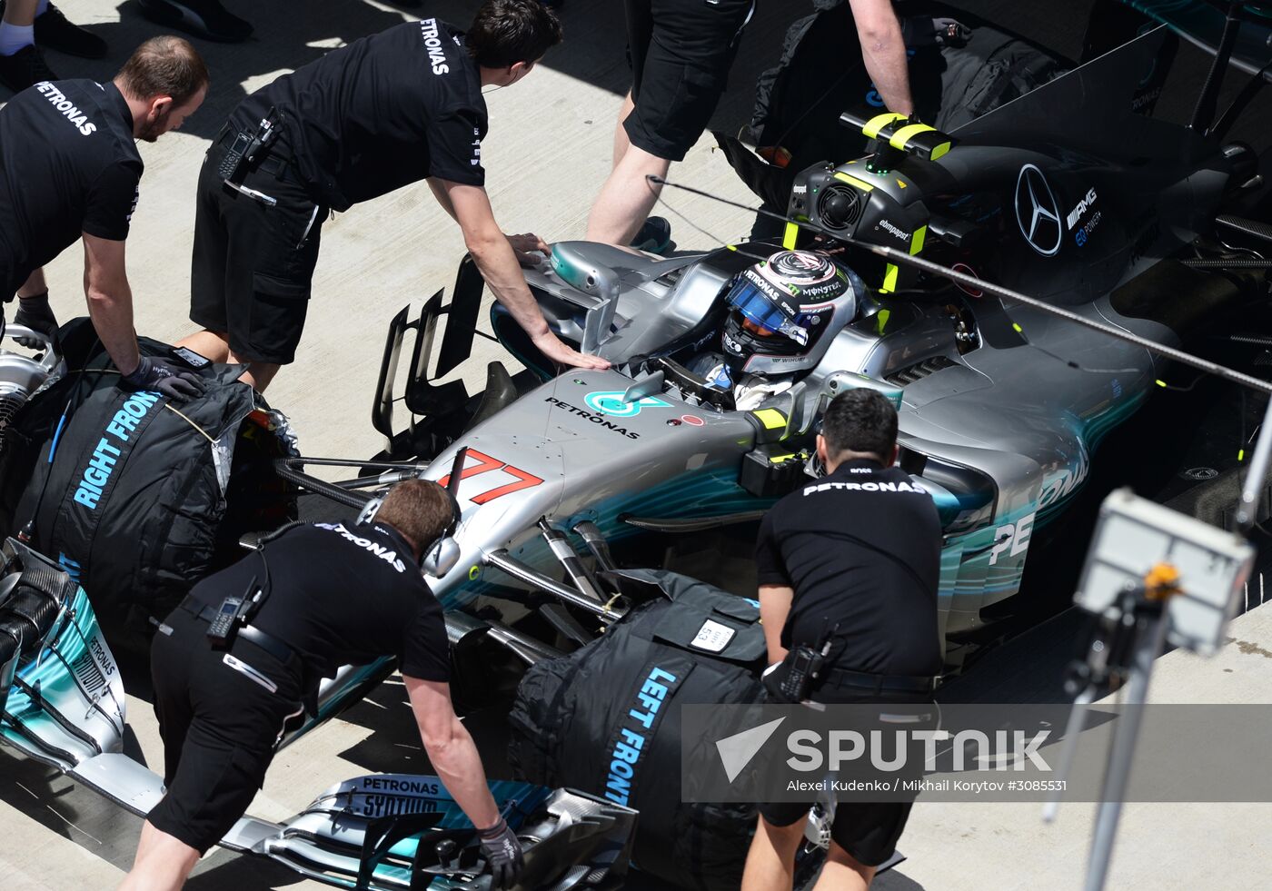 Car racing. Formula 1 Grand Prix of Russia. Free races. First session