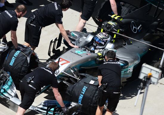 Car racing. Formula 1 Grand Prix of Russia. Free races. First session