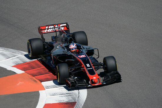 Car racing. Formula 1 Grand Prix of Russia. Free races. First session