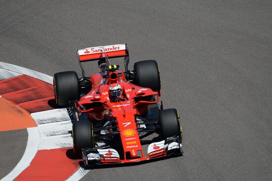 Car racing. Formula 1 Grand Prix of Russia. Free races. First session