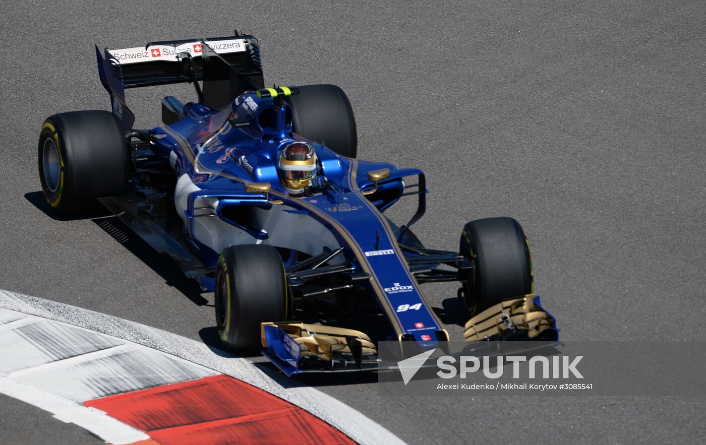 Car racing. Formula 1 Grand Prix of Russia. Free races. First session