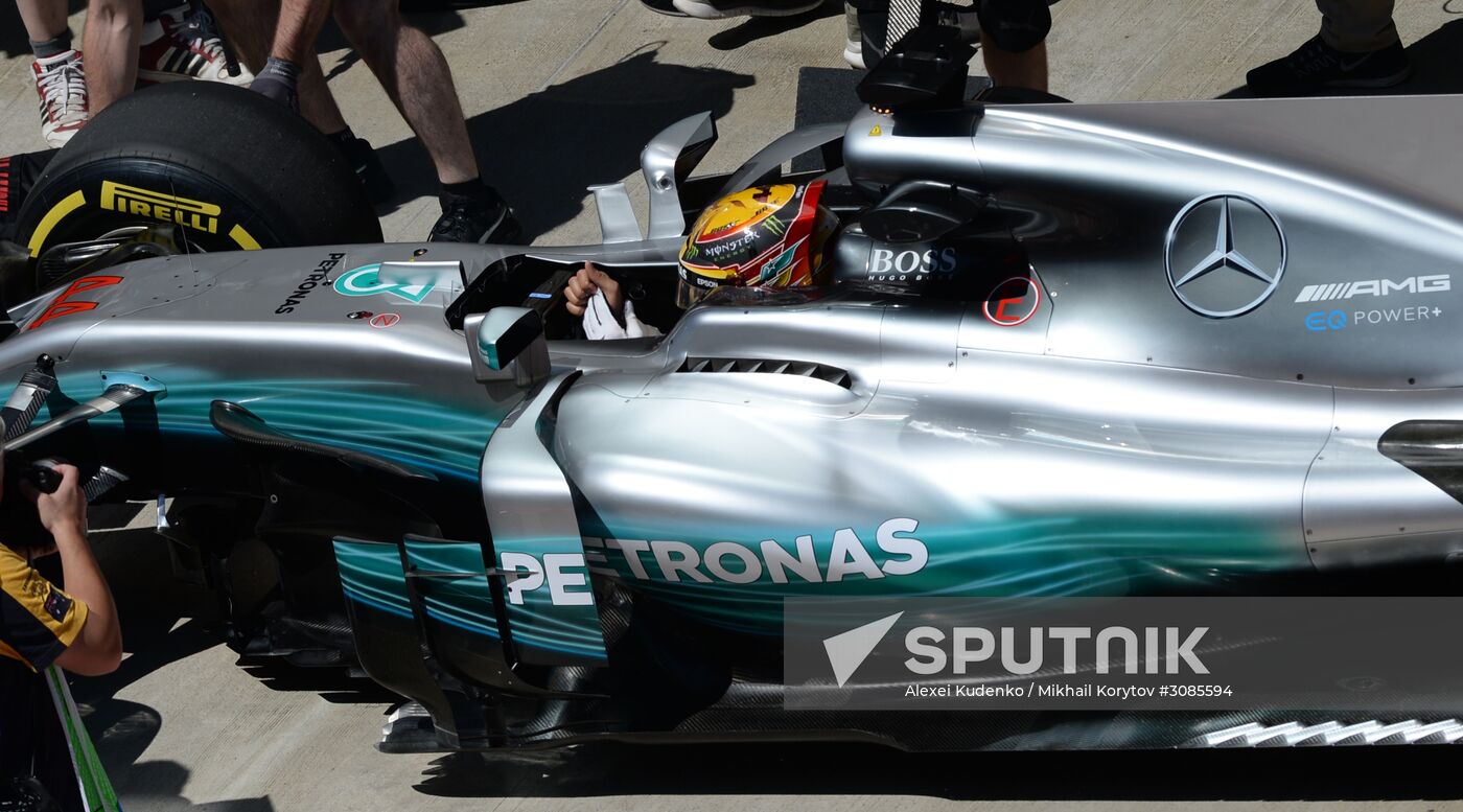 Car racing. Formula 1 Grand Prix of Russia. Free races. First session