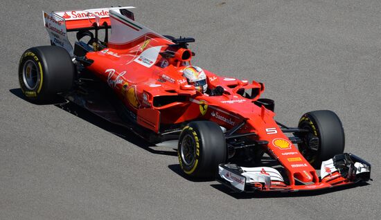 Car racing. Formula 1 Grand Prix of Russia. Free races. First session