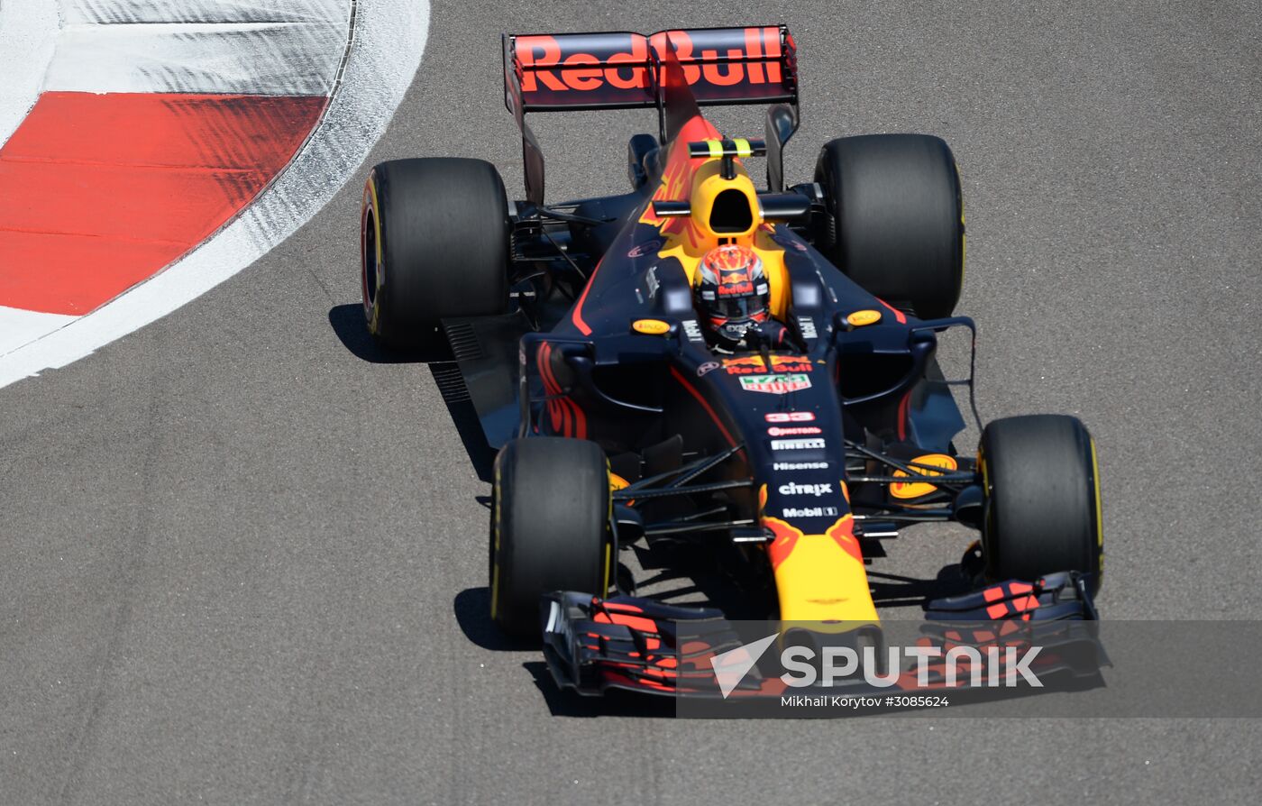 Car racing. Formula 1 Grand Prix of Russia. Free races. First session