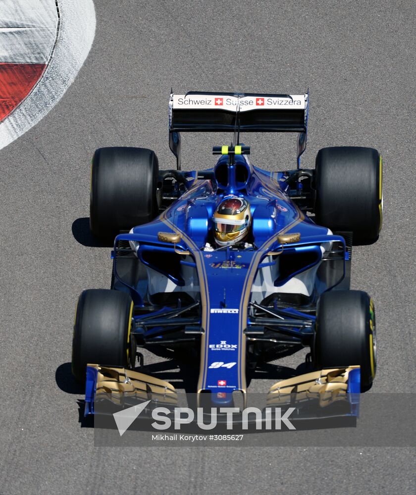 Car racing. Formula 1 Grand Prix of Russia. Free races. First session