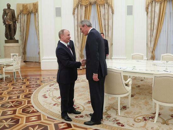 President Putin meets with OMV AG CEO Rainer Seele