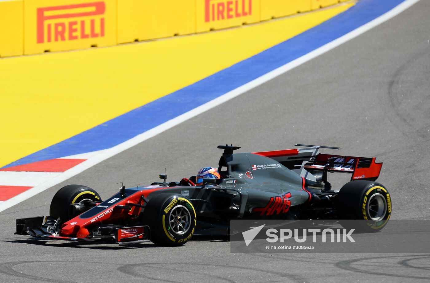 Car racing. Formula 1 Grand Prix of Russia. Free races. First session