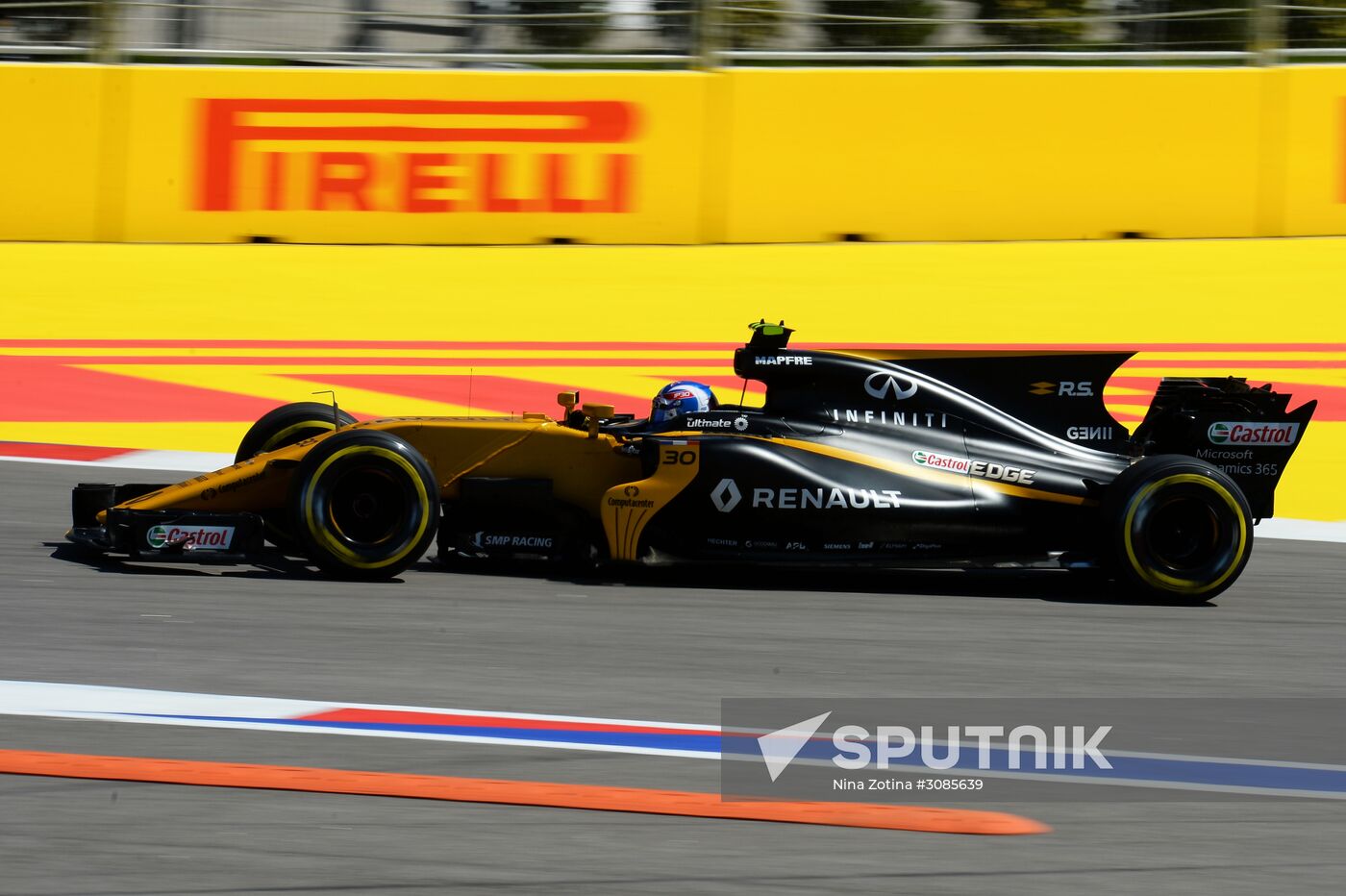 Car racing. Formula 1 Grand Prix of Russia. Free races. First session