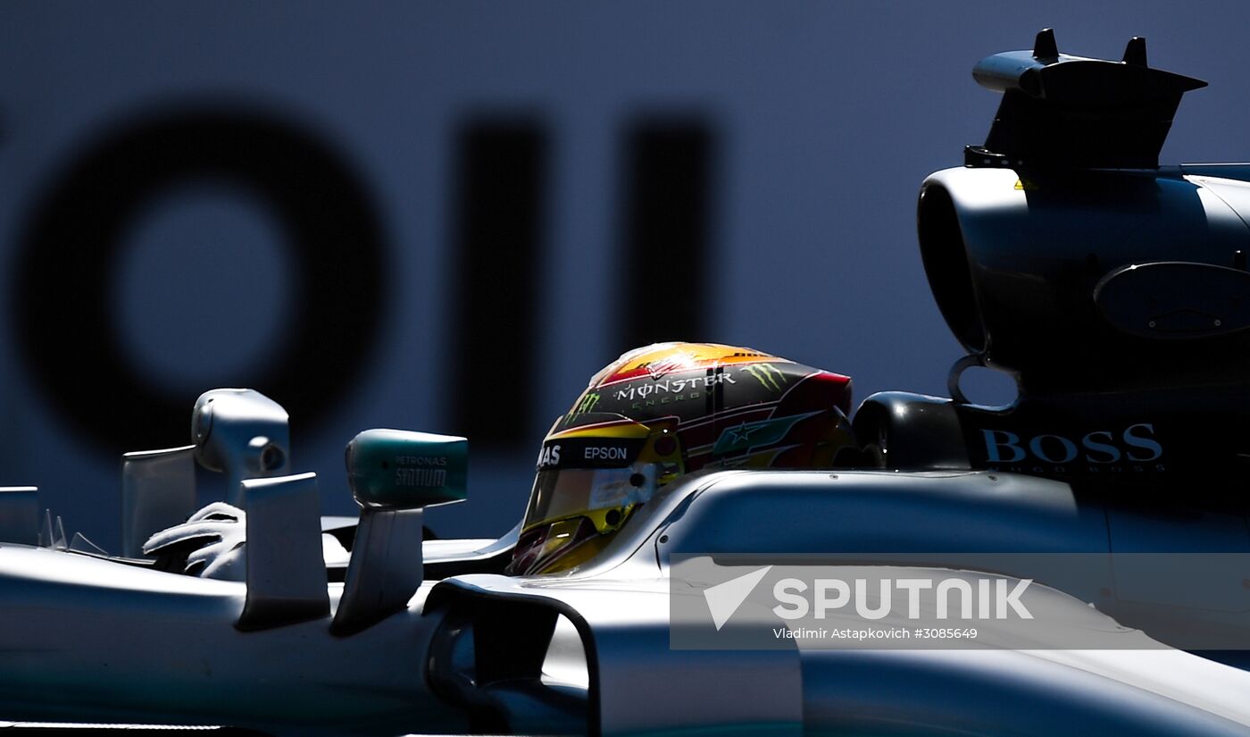 Car racing. Formula 1 Grand Prix of Russia. Free races. First session