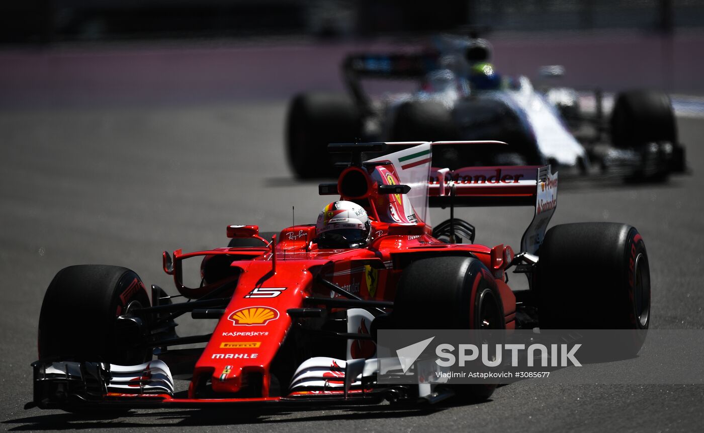Car racing. Formula 1 Grand Prix of Russia. Free races. First session