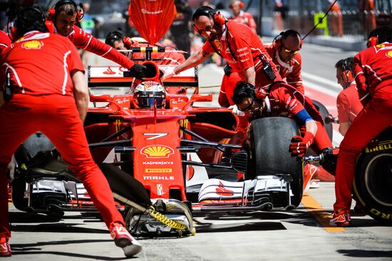 Car racing. Formula 1 Grand Prix of Russia. Free races. First session