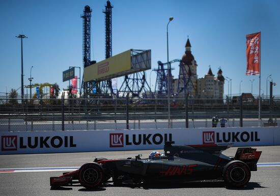 Car racing. Formula 1 Grand Prix of Russia. Free races. First session