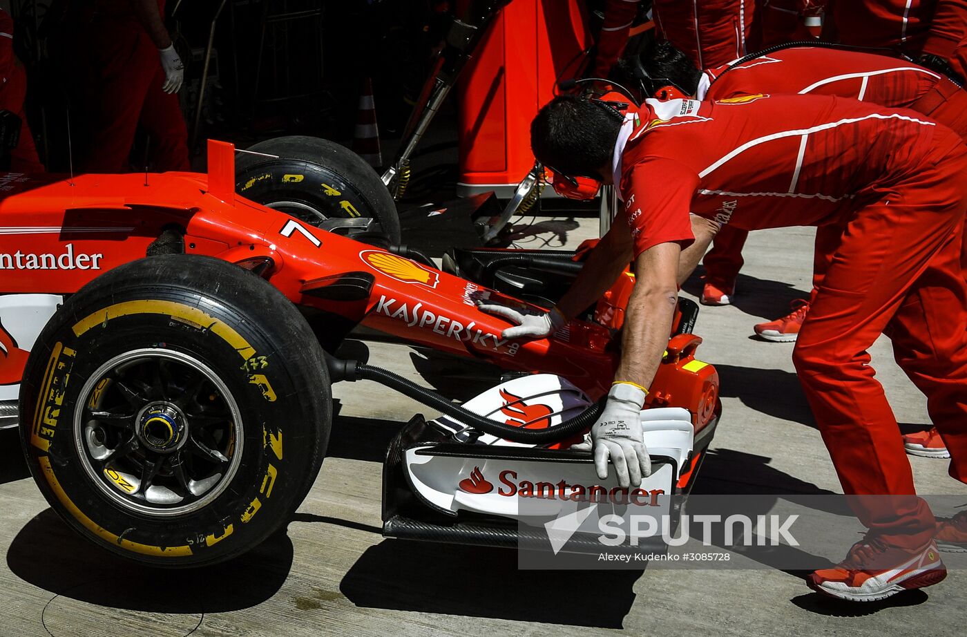 Car racing. Formula 1 Grand Prix of Russia. Free races. First session