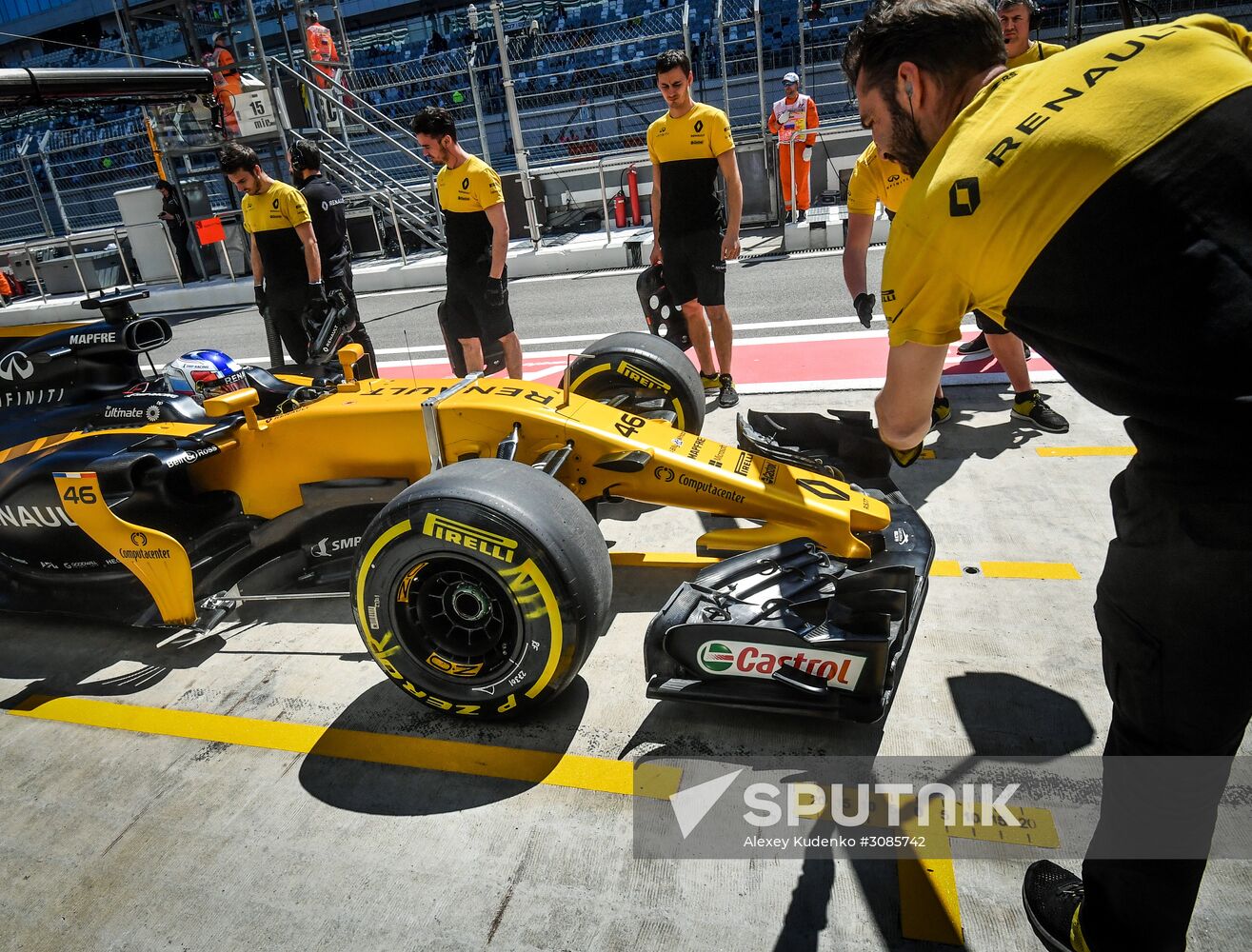 Car racing. Formula 1 Grand Prix of Russia. Free races. First session