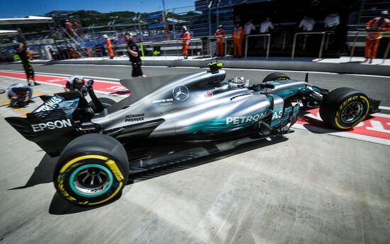 Car racing. Formula 1 Grand Prix of Russia. Free races. First session