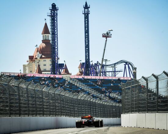 Car racing. Formula 1 Grand Prix of Russia. Free races. First session
