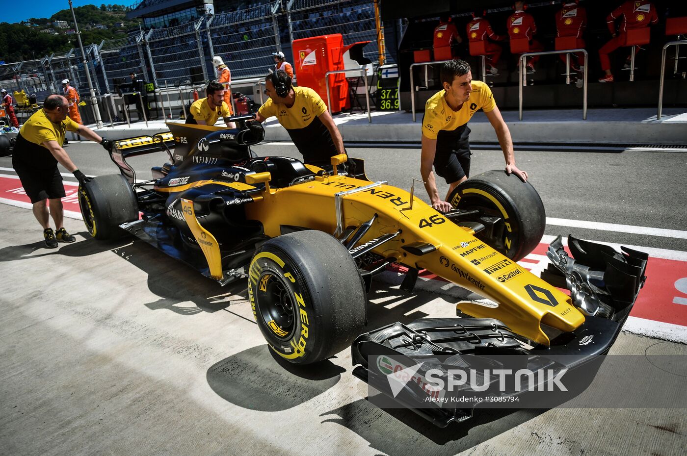 Car racing. Formula 1 Grand Prix of Russia. Free races. First session