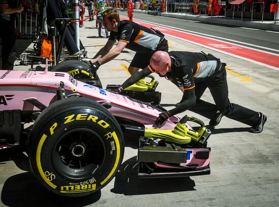 Car racing. Formula 1 Grand Prix of Russia. Free races. First session