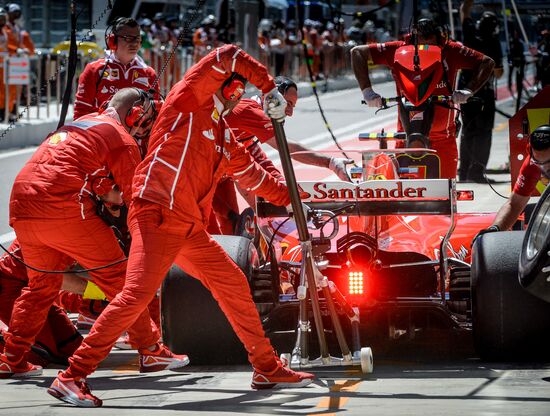 Car racing. Formula 1 Grand Prix of Russia. Free races. First session