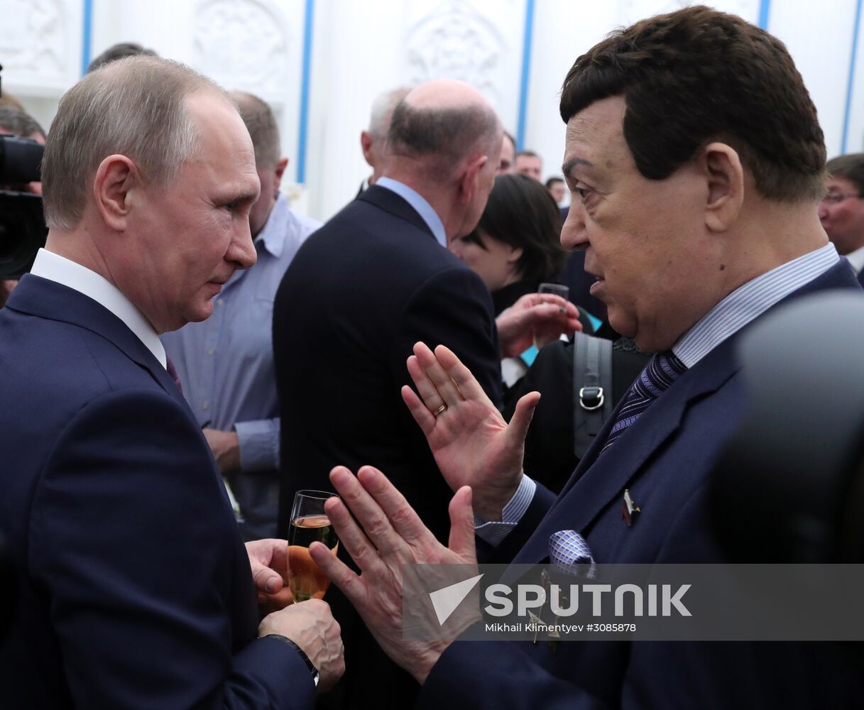 President Putin presents Hero of Labor medals