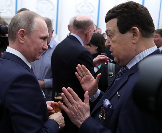 President Putin presents Hero of Labor medals