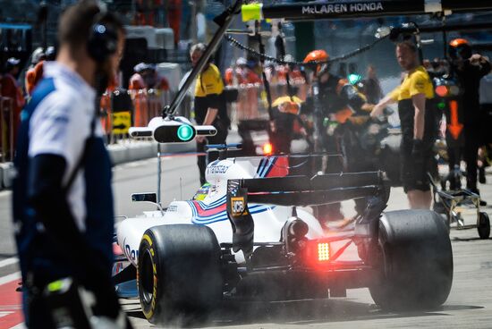 Car racing. Formula 1 Grand Prix of Russia. Free races. First session