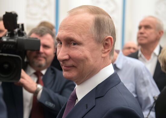 President Putin presents Hero of Labor medals