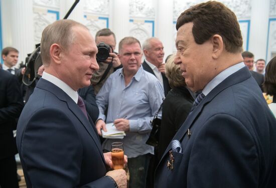 President Putin presents Hero of Labor medals